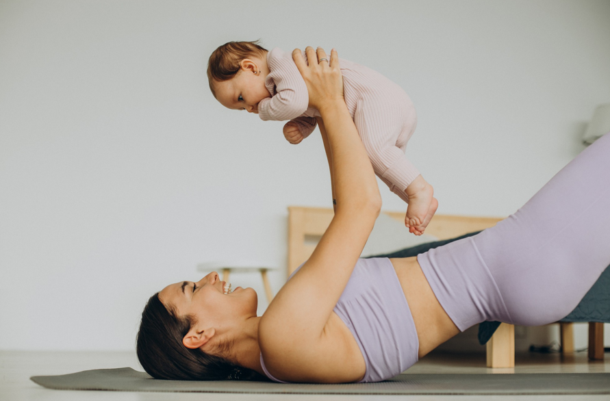 The Fourth Trimester Checklist: How to Safely Transition from Clearance to Active Workouts